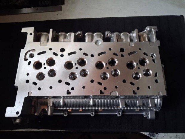 Peugeot Boxer 2.2 Hdi Jumper Ford Transit 2.2 TDCi j hengerfej