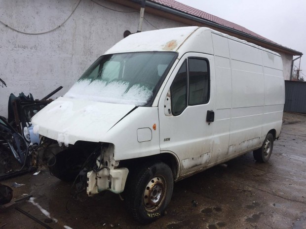 Peugeot Boxer 2.5,2,8 alkatrészek