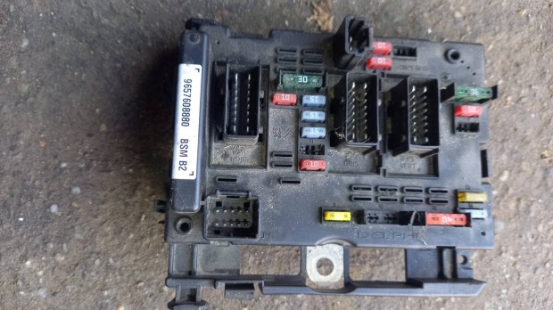 Peugeot Citron BSM 2 biztostktbla 9657608880 