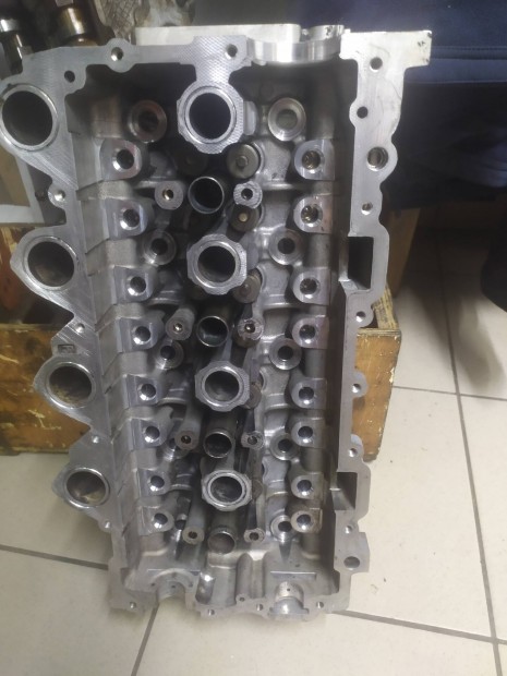 Peugeot Citroen 1.6 HDI 16v Ford Volvo 1.6 TDCI hengerfej 