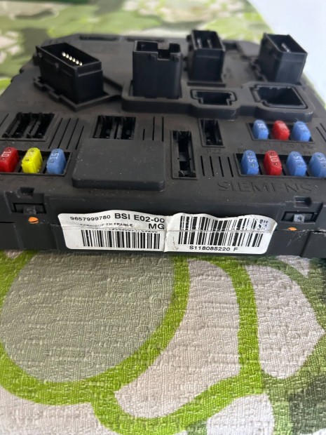 Peugeot Citroen BSI E02-00 9657999780