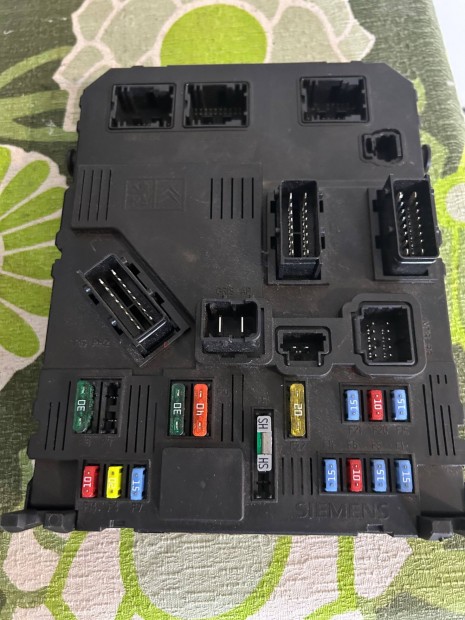 Peugeot Citroen BSI F02-00 9653667380