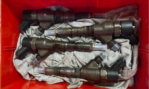 Peugeot Citroen C5, 2.0 HDI Bosch porlasztók 0445110076