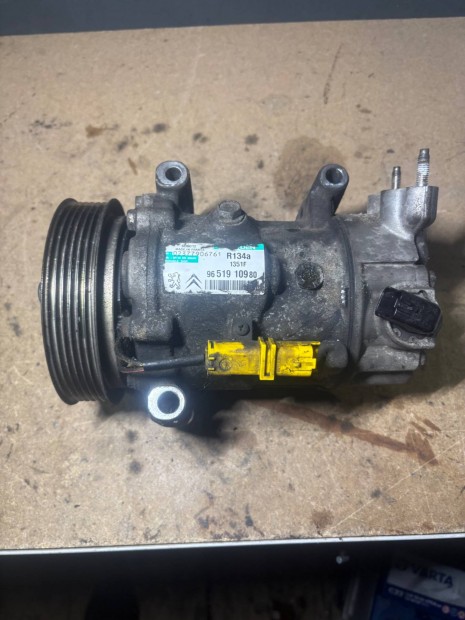 Peugeot Citroen klimakompresszor 9651910980 1351F