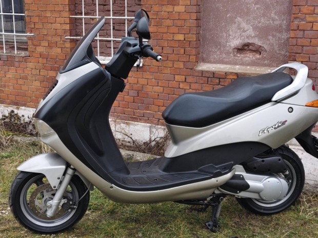 Peugeot Elyseo 125 4�tem� megk�m�lt