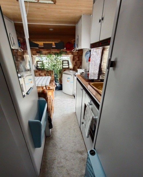 Peugeot J5 / Frissen fel�j�tva, �tra k�szen. Dr�g�bb csere!