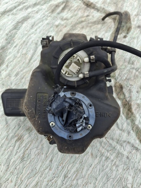 Peugeot Jetforce �zemanyag tank szintjelz�vel