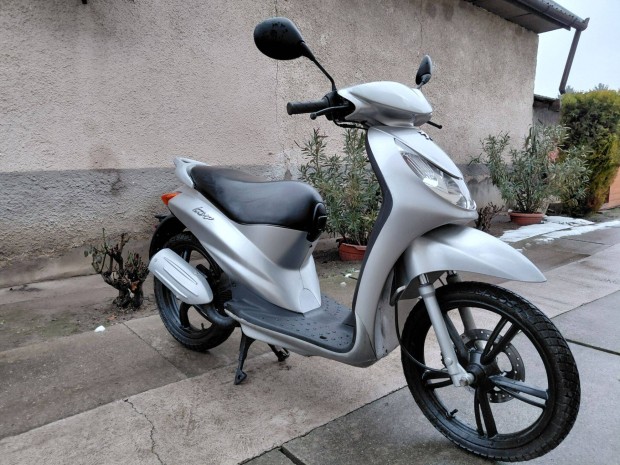 Peugeot Looxor 50-2T K�nyelmes Robog�z�s