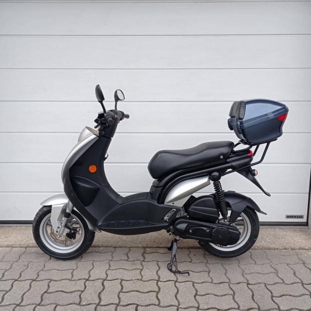 Peugeot Ludix 2-50 2T 1126 km! �jszer�!