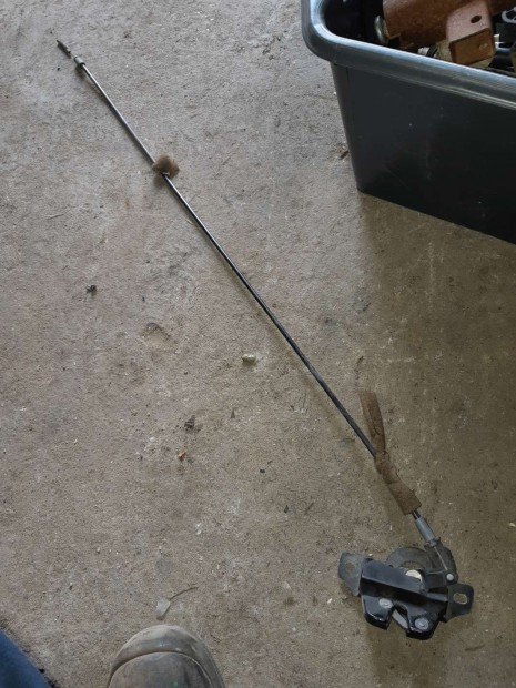 Peugeot Partner 02-08 Csomagt�rajt� Z�r