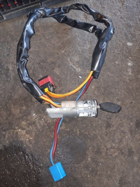 Peugeot Partner 02-08 Gy�jt�skapcsol�