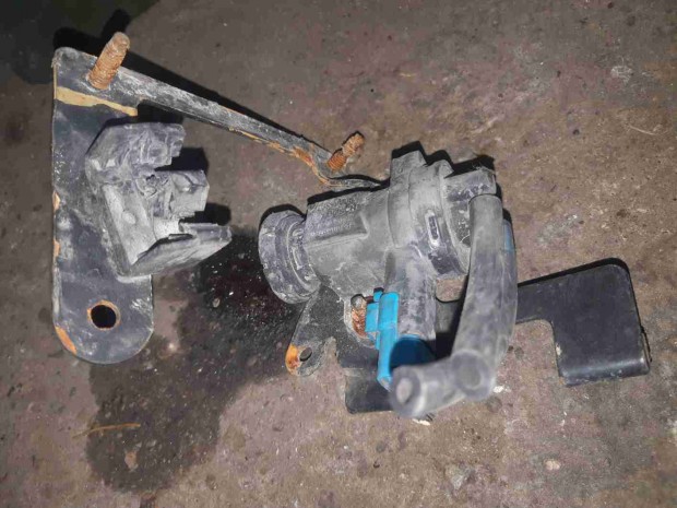 Peugeot Partner 02-08 V�kumszelep