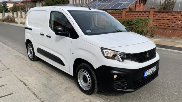Peugeot Partner 1.5 Bluehdi 100 L1 (3 személyes...