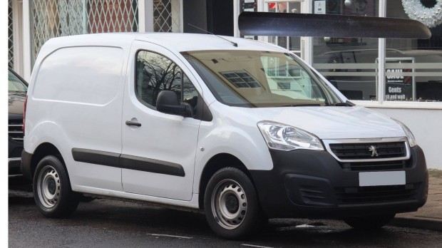 Peugeot Partner 1.6 2018 jobb első ajtó díszléc cikkszám 9681645377