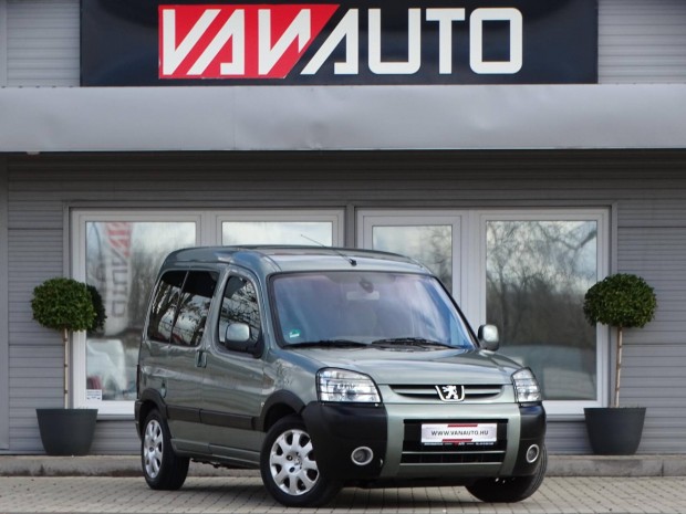 Peugeot Partner 1.6 HDi Freeway Akad�lymentes�t...