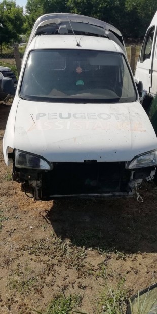 Peugeot Partner 1.9d alkatrész eladó