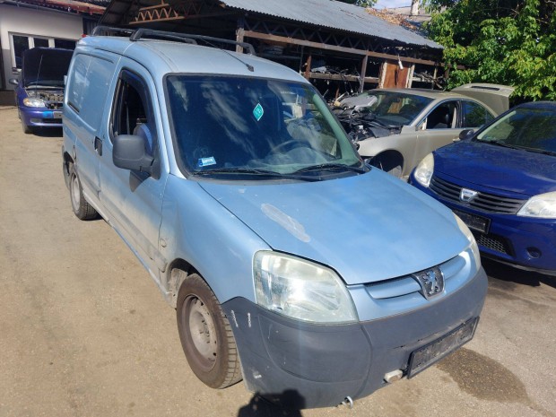 Peugeot Partner 1 Facelift karosszria elemei