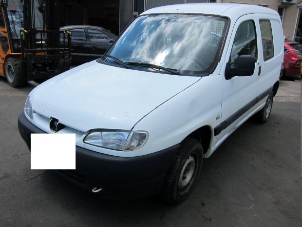 Peugeot Partner haszn�lt bontott alkatr�szek