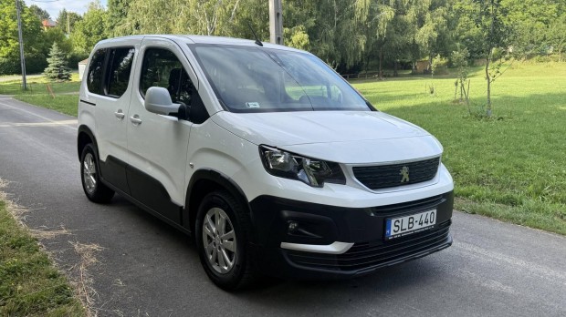 Peugeot Rifter 1.5 Bluehdi Active S&S L2 Ülésfű...