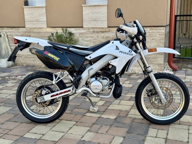 Peugeot XPS Supermoto AM6