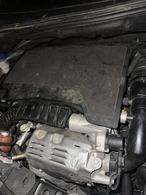 Peugeot , Citroen 1.2 benzines (Hn05 ) komplett motor eladó .