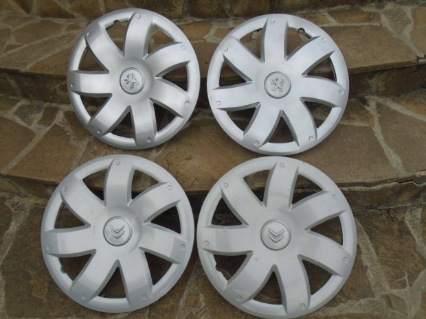Peugeot / Citroen 2-2 db 15" dísztárcsa eladó
