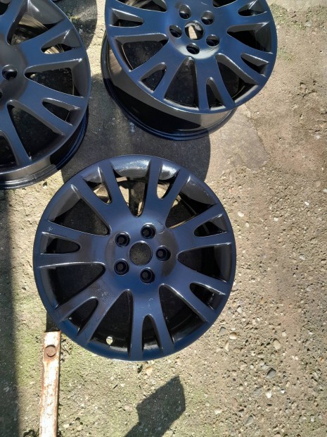 Peugeot citroen Ford volvo Renault r17 5x108 felni alufelni