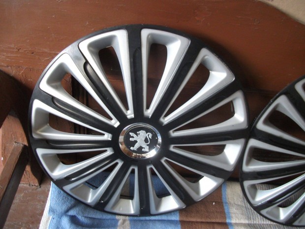 Peugeot dísztárcsa