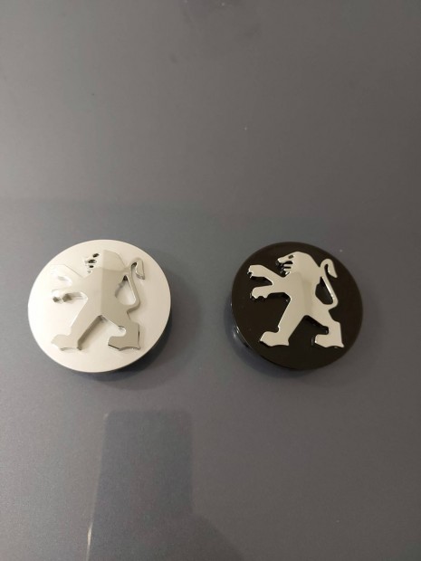 Peugeot felnikupak alufelni kupak porvédő kupak felniközép.
