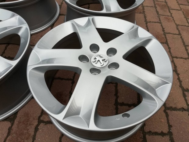 Peugeot gyri 17col alufelni 5x108 407 508 3008 5008 citren opel 