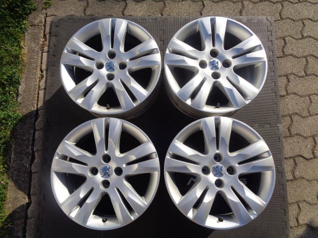Peugeot gyári alufelni 17-es, 4×108-as szenzorral, jó állapotban eladó