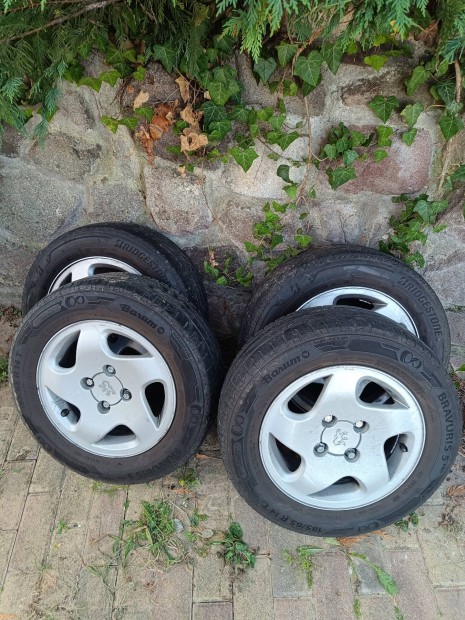 Peugeot gyri felni szett,14",4x108