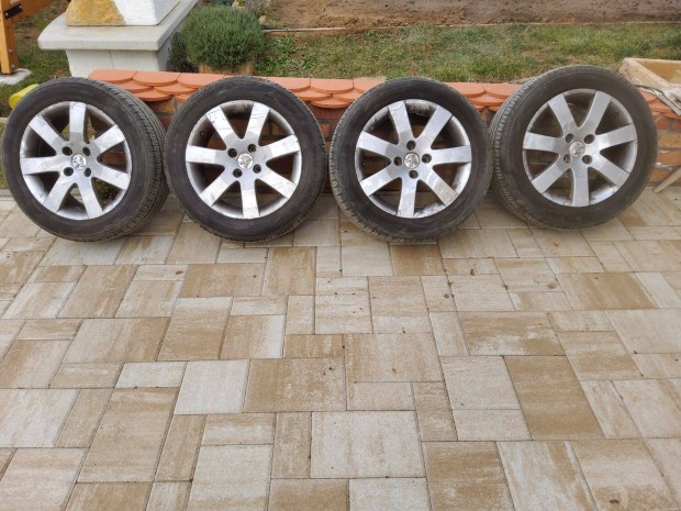 Peugeot haszn�lt alufelni-ny�rigumi