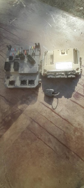 Peugeot partner Citroen Berlingo 1.6 HDI motorvezrl elektronika  