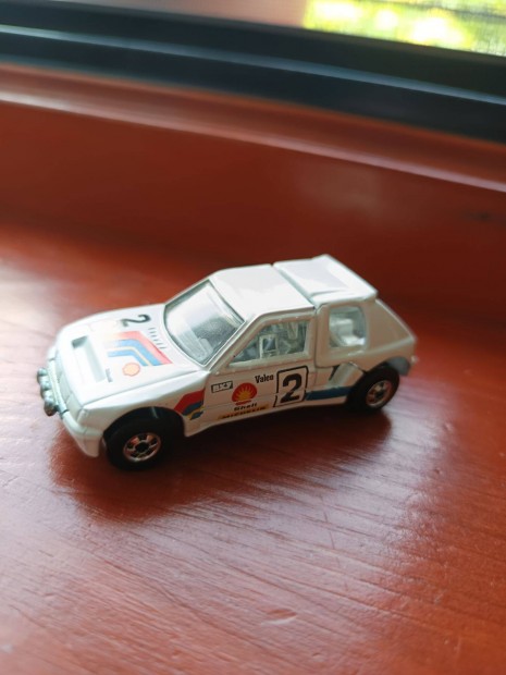 Peugeot retró hibátlan hot wheels eladó