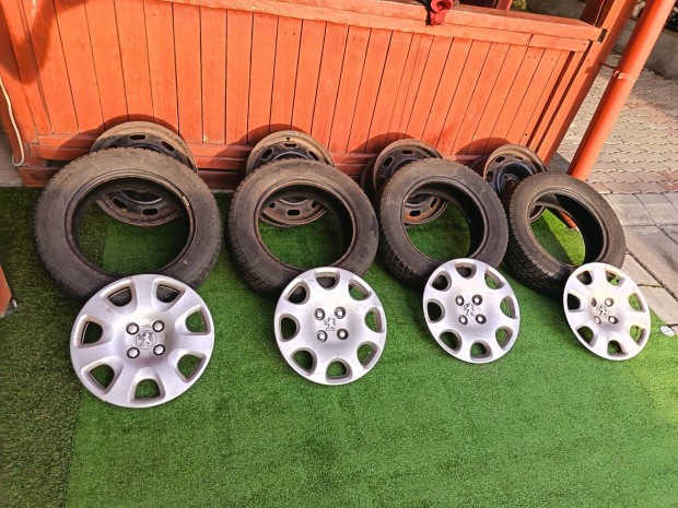 Peugeot téli gumi garnitúra 185/65/R15"
