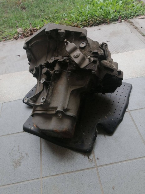 Peugeot v�lt� 1,4-s kombib�l