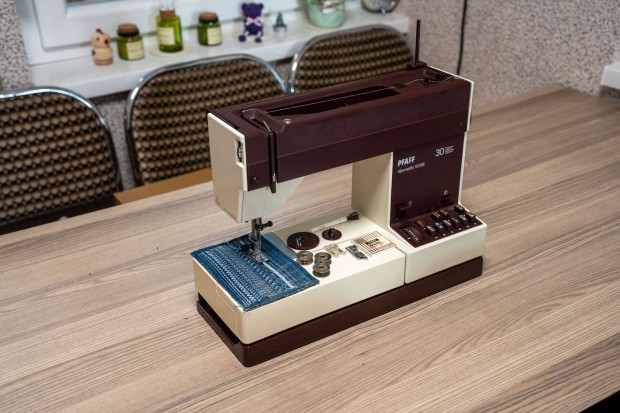 Pfaff Overlock programos Varrógép Eladó