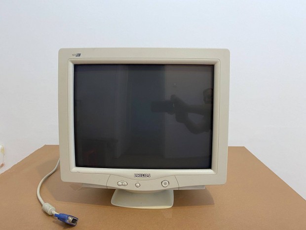 Philips 107 E5 hasznlt 17"-os CRT monitor