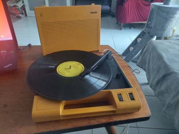 Philips 180 hordozhat retro lemezjtsz