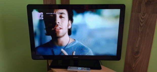 Philips 32" HD LCD TV tanthat tvval egytt elad