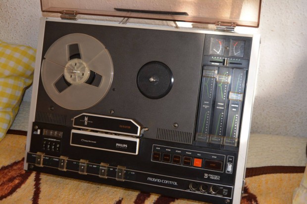 Philips 4419 szalagos magnó A44es széria legnagyobja,