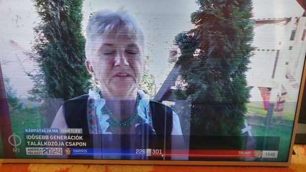 Philips 58Pus8535/12 LED tv UHD hibás,csíkos kijelzővel