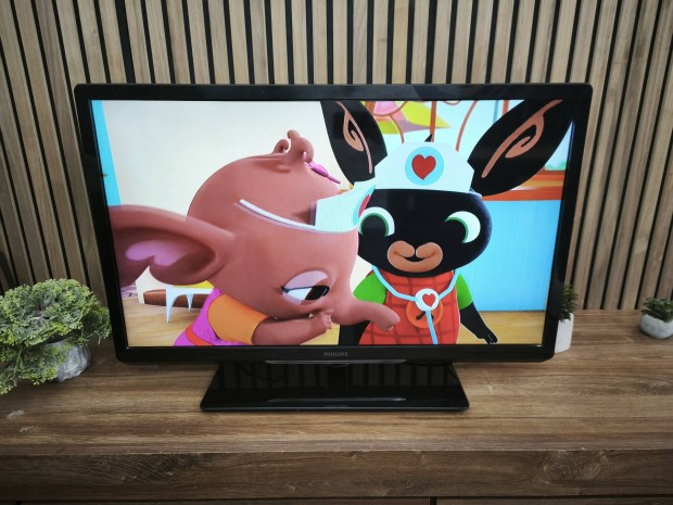 Philips 82CM LED TV. Full HD. Mindig TV. Usb