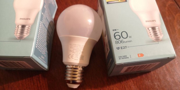 Philips 8W 2700K E27 LED fényforrás, ami 60W izzó fényének felel meg!
