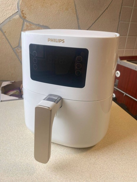 Philips Airfryer 5000 Series (fel evet hasznalt)