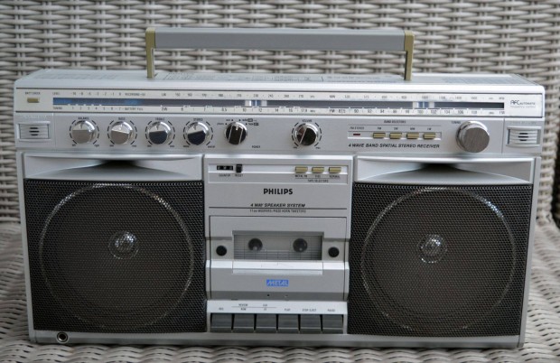 Philips D8514 boombox