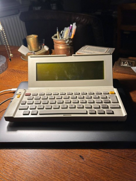 Philips PX2000 vintage laptop gyjtknek