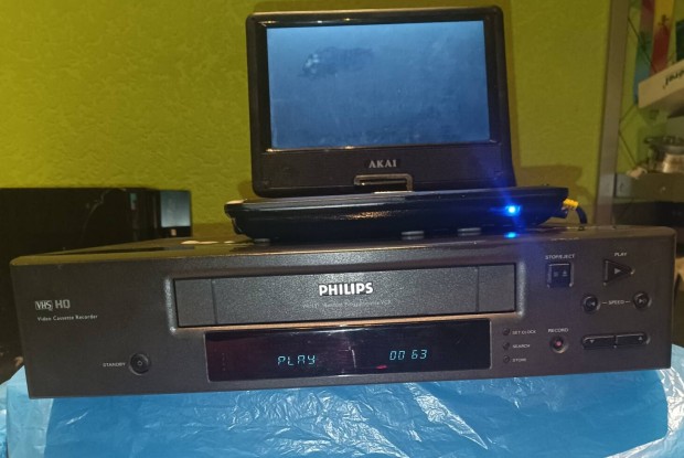 Philips videómagnó leszervizelve távirányítóval együtt!