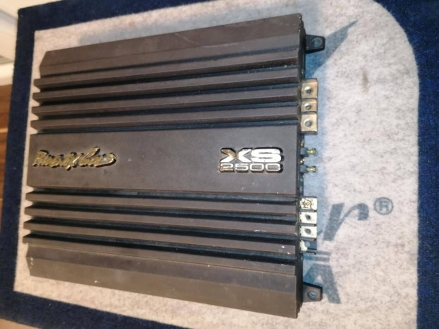 Phoenix Gold XS2500 autós erősítő